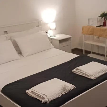 69- Appartaments Francesca E Comasia *