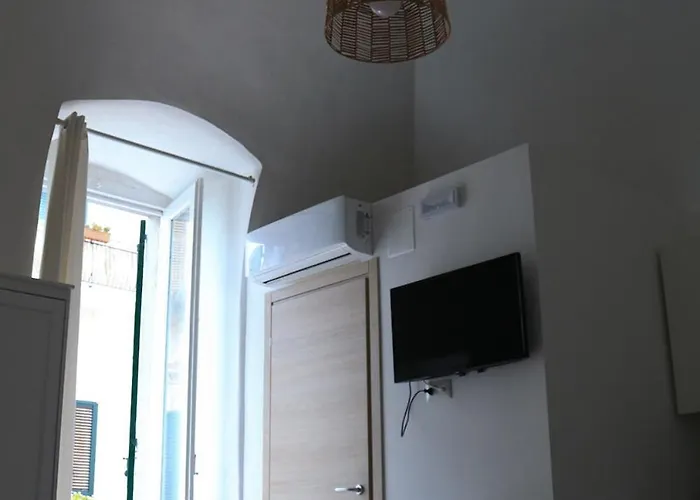 69- Appartaments Francesca E Comasia Appartement *